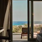 Ovea Paros Naousa