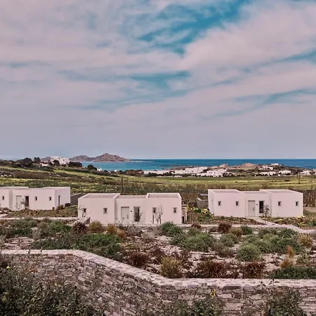 Ovea Paros ナウサ
