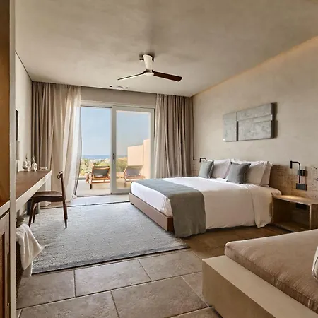 Ovea Paros 5* ナウサ