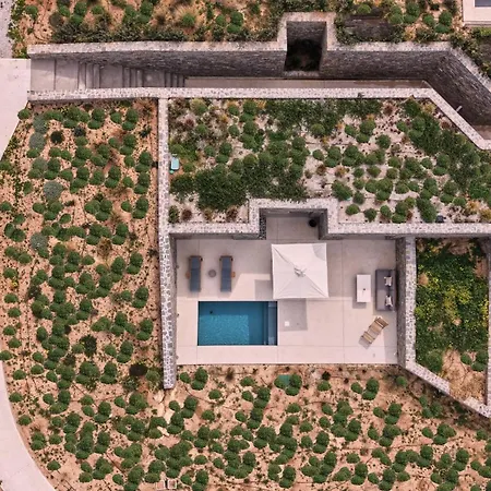 Ovea Paros