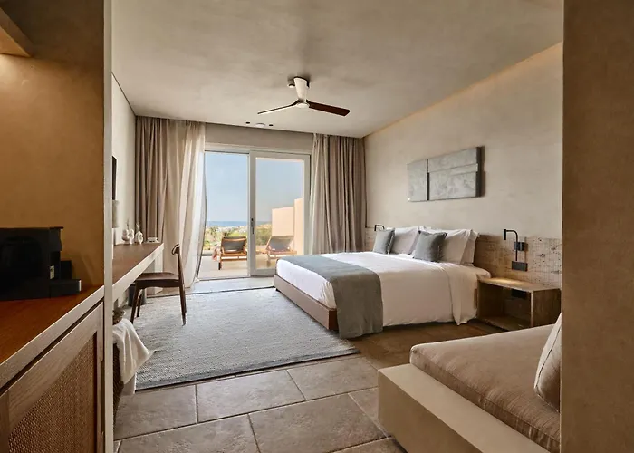 Ovea Paros 5* Naousa